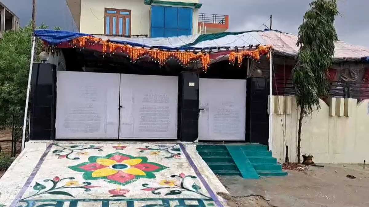 बाबा भोले के दौसा आश्रम पर वीआईपी लोगों का लगता था मेला, ज्यादातर महिला ही थी सेवादार